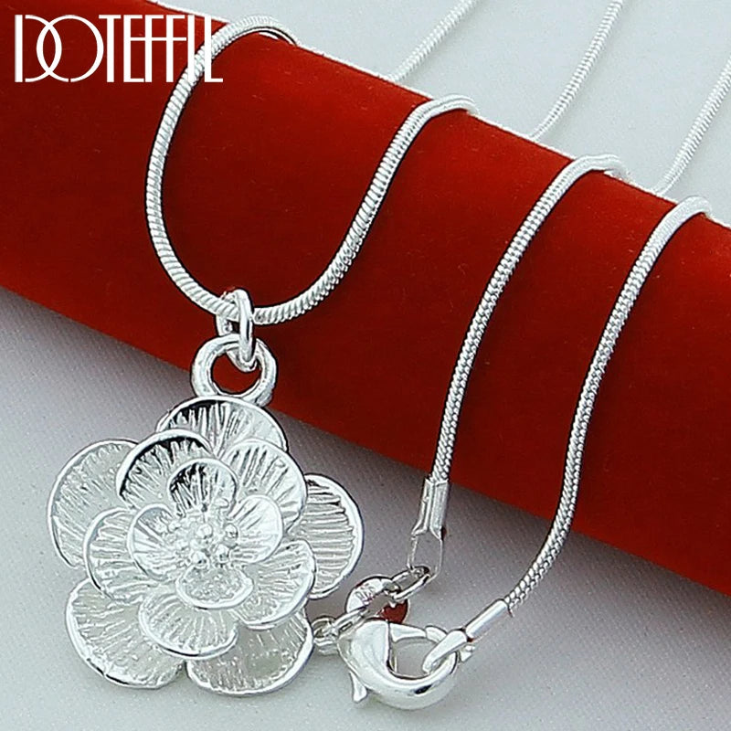 Romance Bloom – Silver Rose Pendant