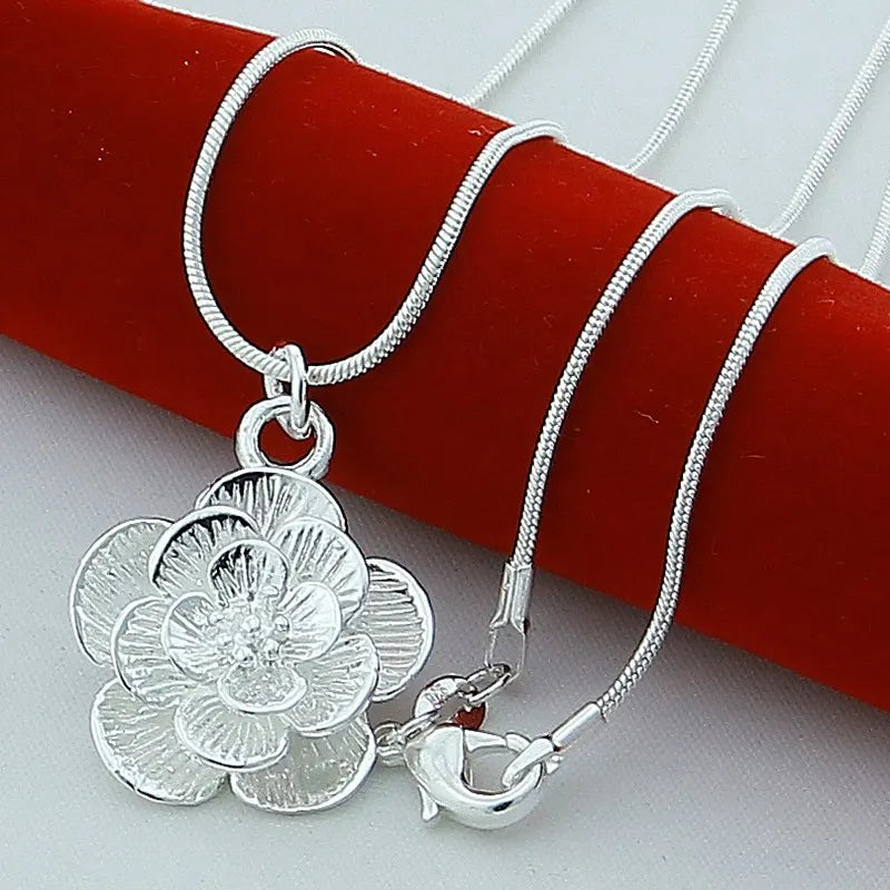 Romance Bloom – Silver Rose Pendant